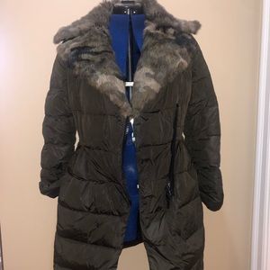 moncler agate short quilted puffer jacket